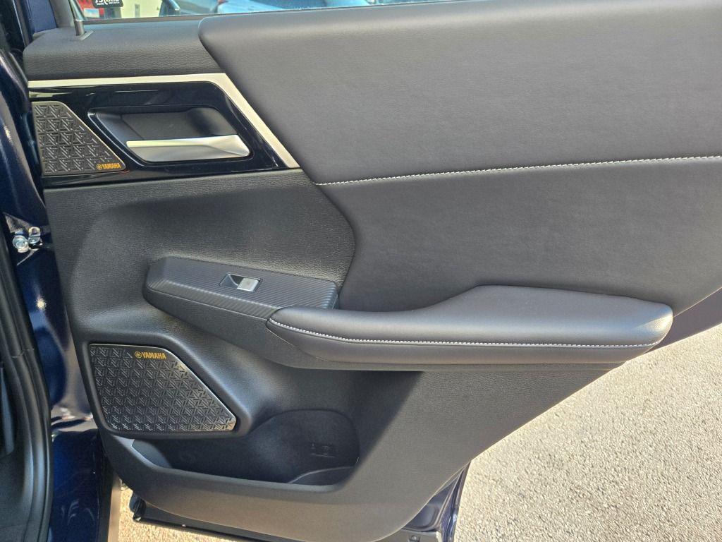 new 2025 Mitsubishi Outlander car, priced at $37,289