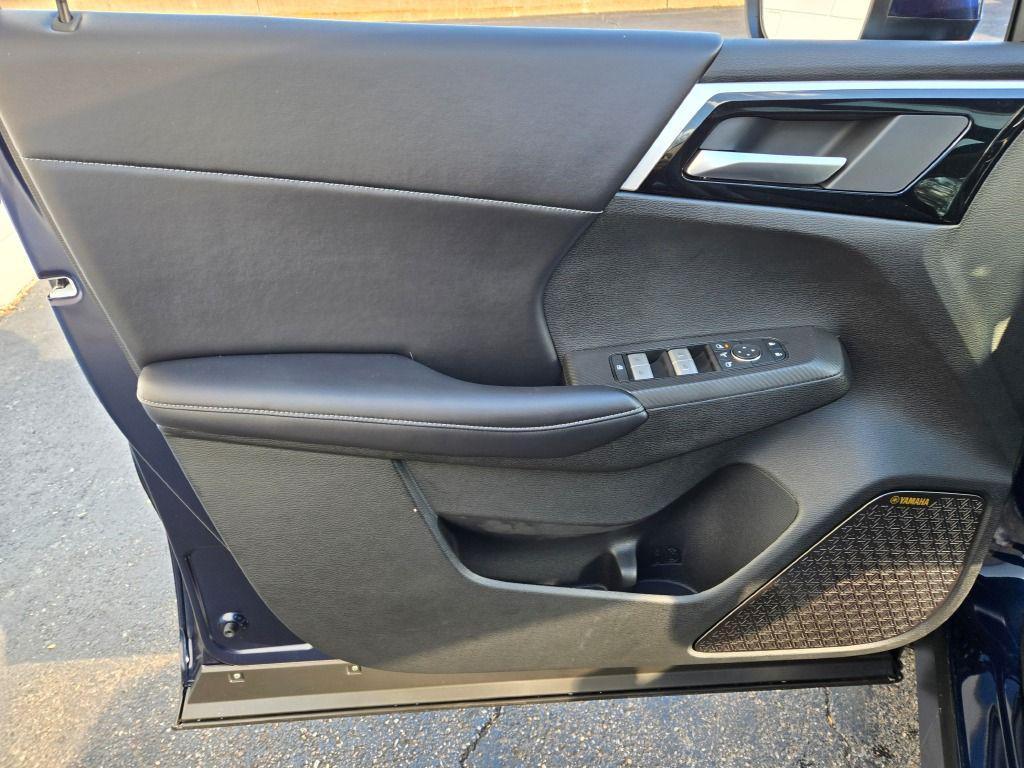 new 2025 Mitsubishi Outlander car, priced at $37,289