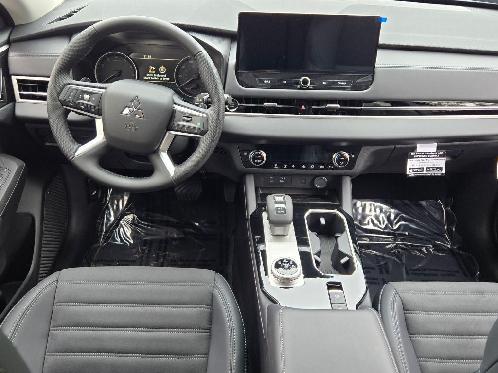 new 2025 Mitsubishi Outlander car, priced at $34,927