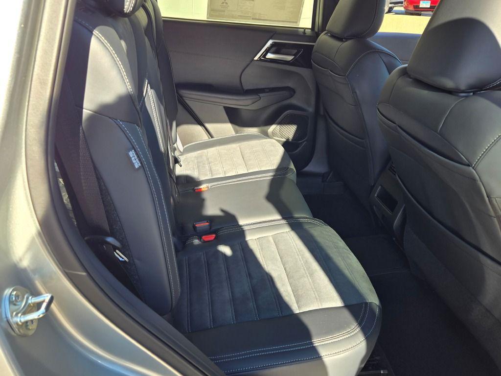 new 2025 Mitsubishi Outlander PHEV car, priced at $40,820