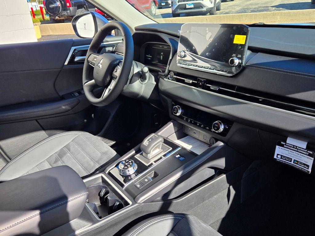 new 2025 Mitsubishi Outlander PHEV car, priced at $40,820