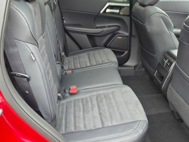new 2025 Mitsubishi Outlander car, priced at $39,282
