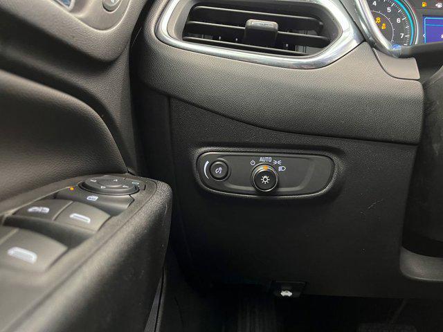 used 2022 Chevrolet Equinox car, priced at $19,490
