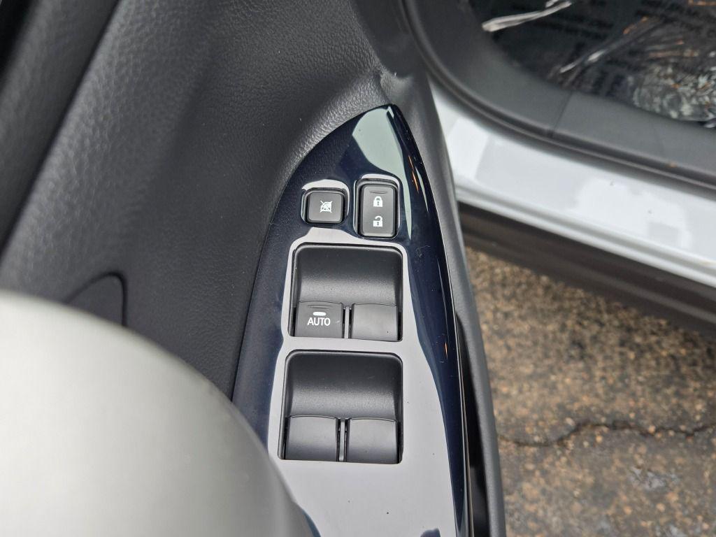 new 2025 Mitsubishi Eclipse Cross car, priced at $29,486