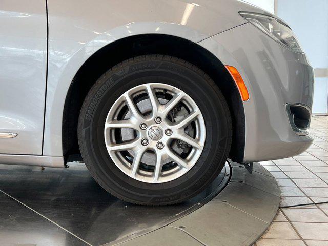 used 2020 Chrysler Pacifica car, priced at $15,990