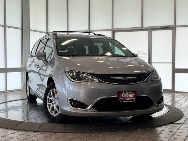 used 2020 Chrysler Pacifica car, priced at $15,990