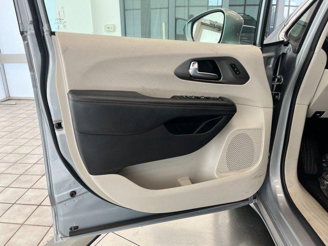 used 2020 Chrysler Pacifica car, priced at $15,990