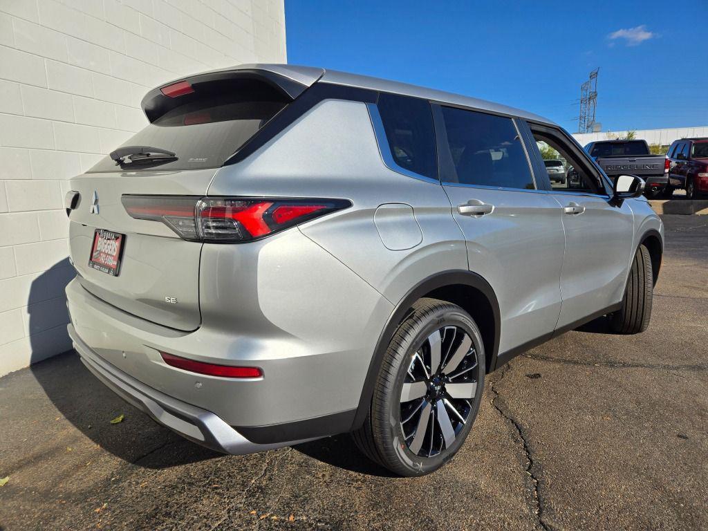 new 2025 Mitsubishi Outlander car, priced at $37,275