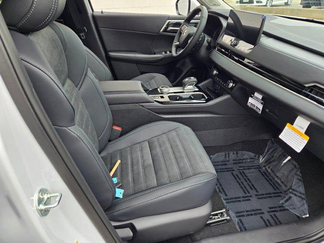 new 2025 Mitsubishi Outlander car, priced at $37,620