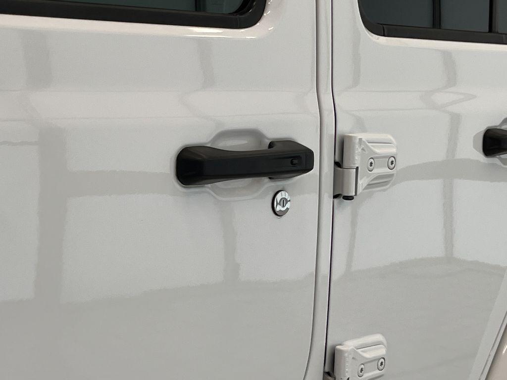 used 2021 Jeep Wrangler Unlimited car, priced at $32,990