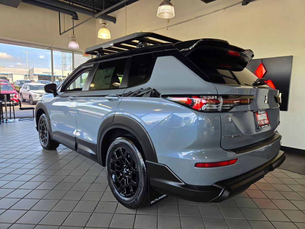 new 2025 Mitsubishi Outlander car, priced at $40,738