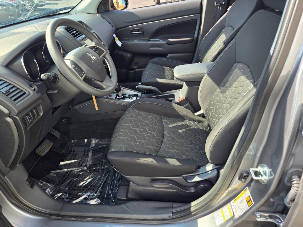 new 2025 Mitsubishi Outlander Sport car, priced at $28,086