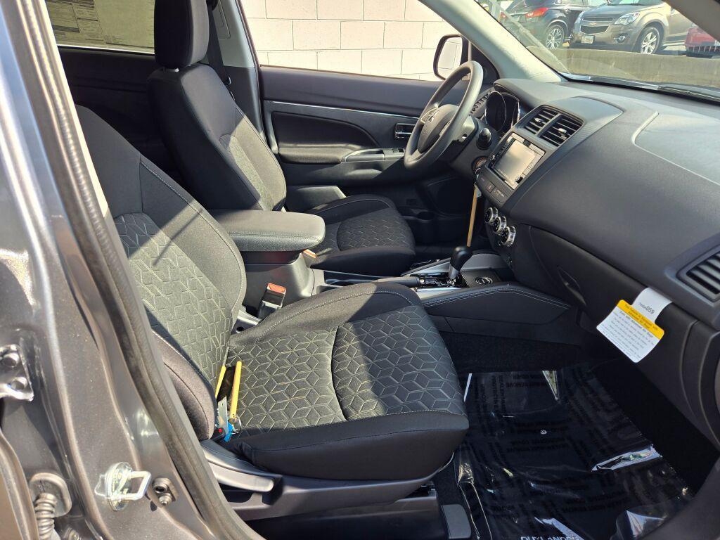 new 2025 Mitsubishi Outlander Sport car, priced at $28,086