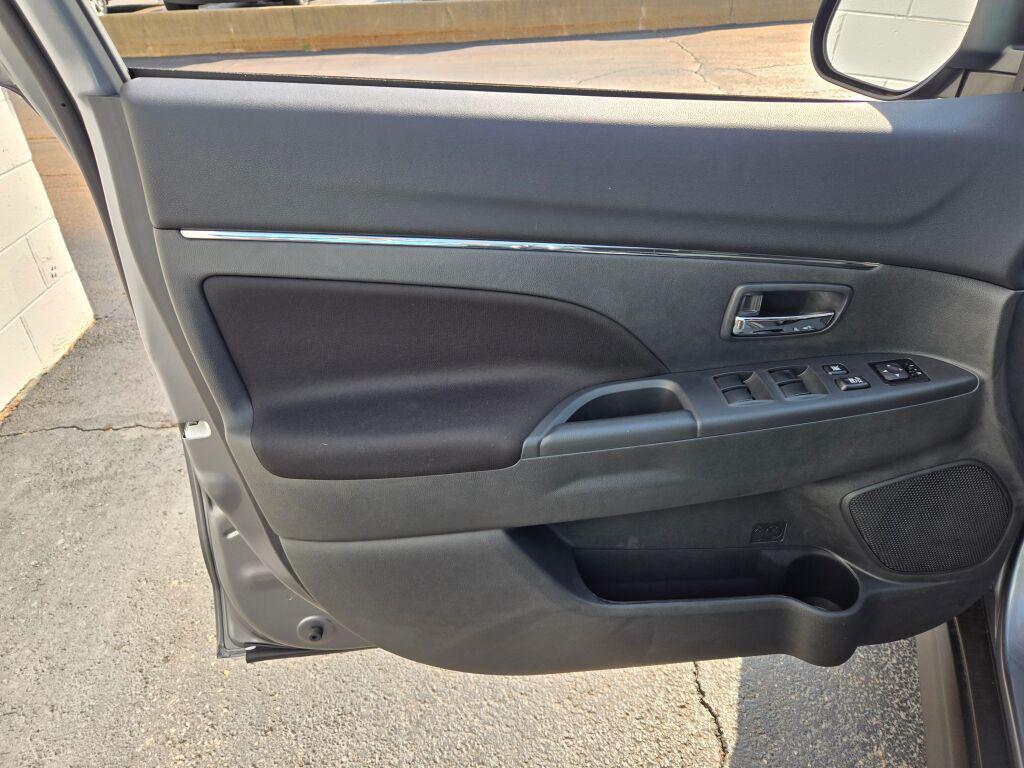 new 2025 Mitsubishi Outlander Sport car, priced at $28,086