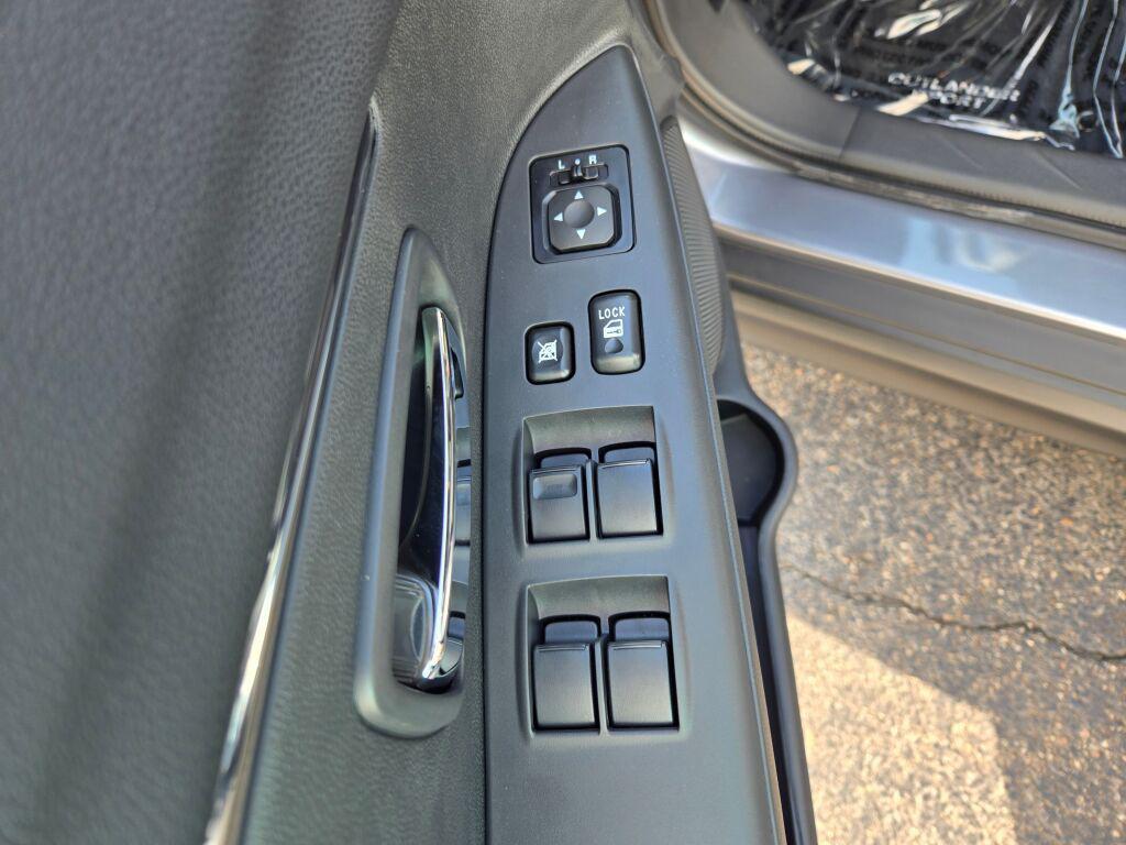 new 2025 Mitsubishi Outlander Sport car, priced at $28,086