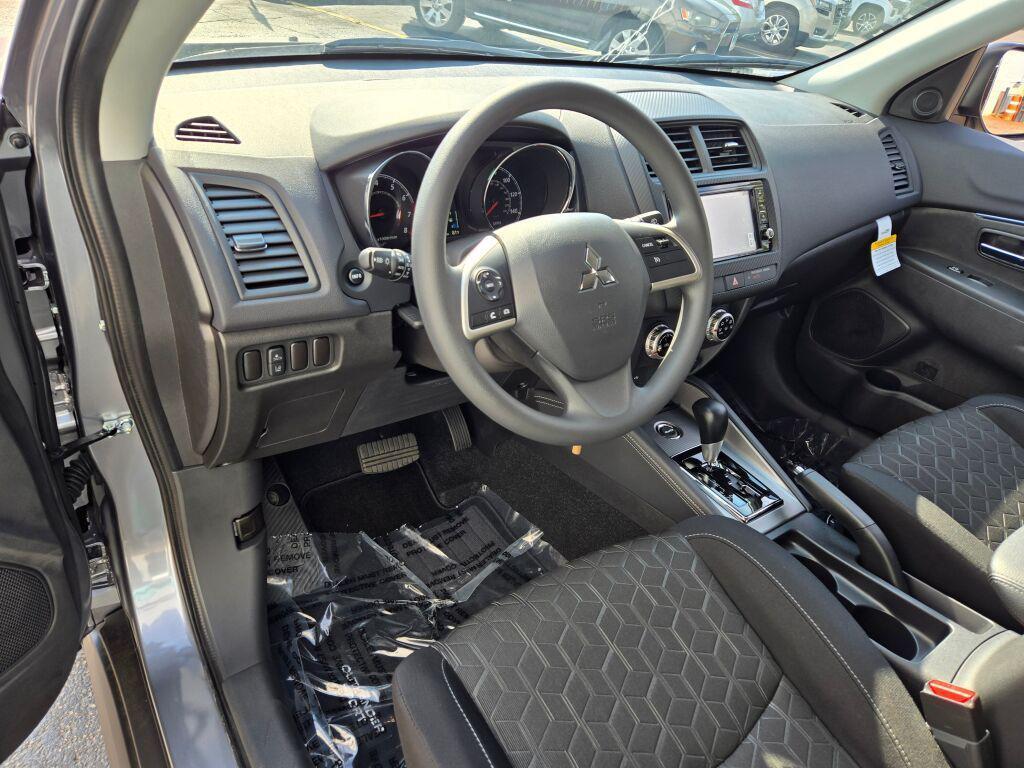 new 2025 Mitsubishi Outlander Sport car, priced at $28,086