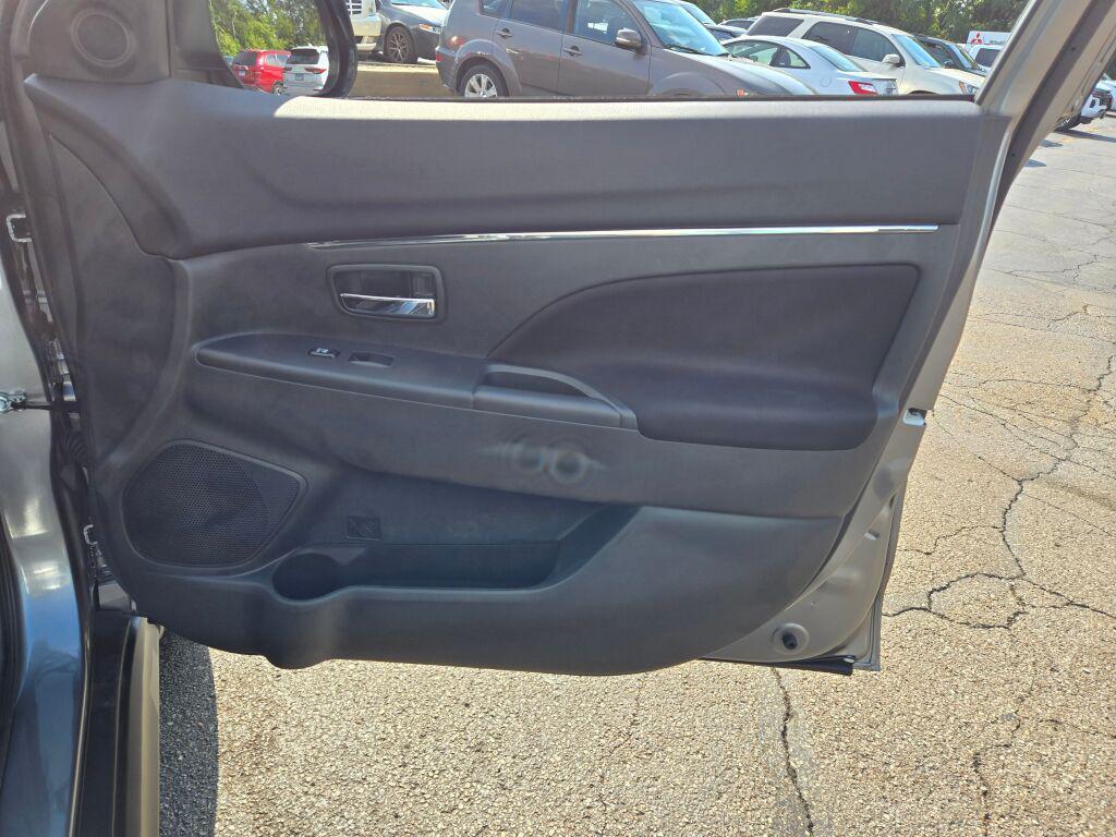 new 2025 Mitsubishi Outlander Sport car, priced at $28,086