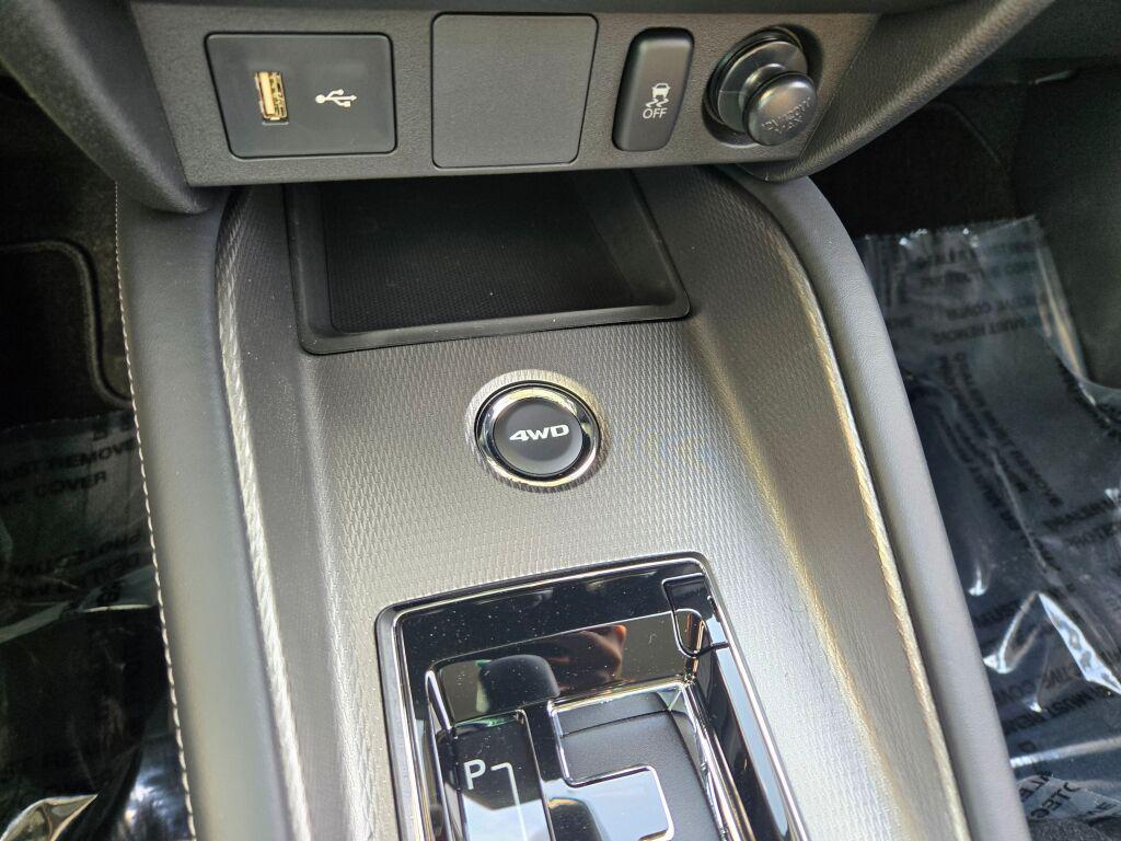 new 2025 Mitsubishi Outlander Sport car, priced at $28,086