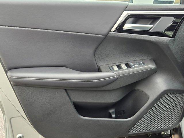 new 2025 Mitsubishi Outlander PHEV car, priced at $46,510