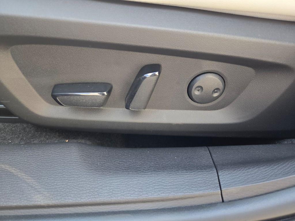 new 2025 Mitsubishi Outlander car, priced at $34,986