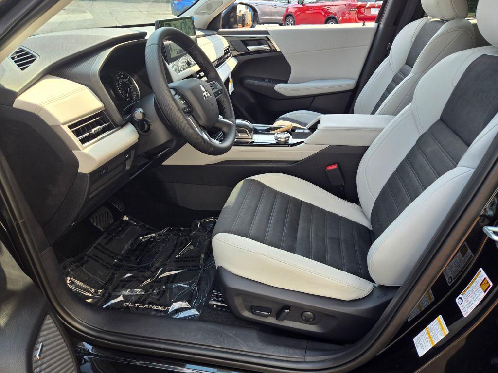 new 2025 Mitsubishi Outlander car, priced at $34,986