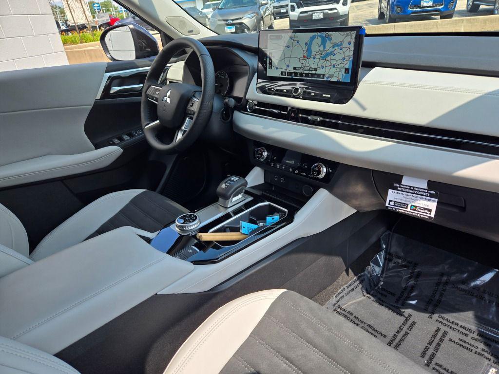 new 2025 Mitsubishi Outlander car, priced at $34,986