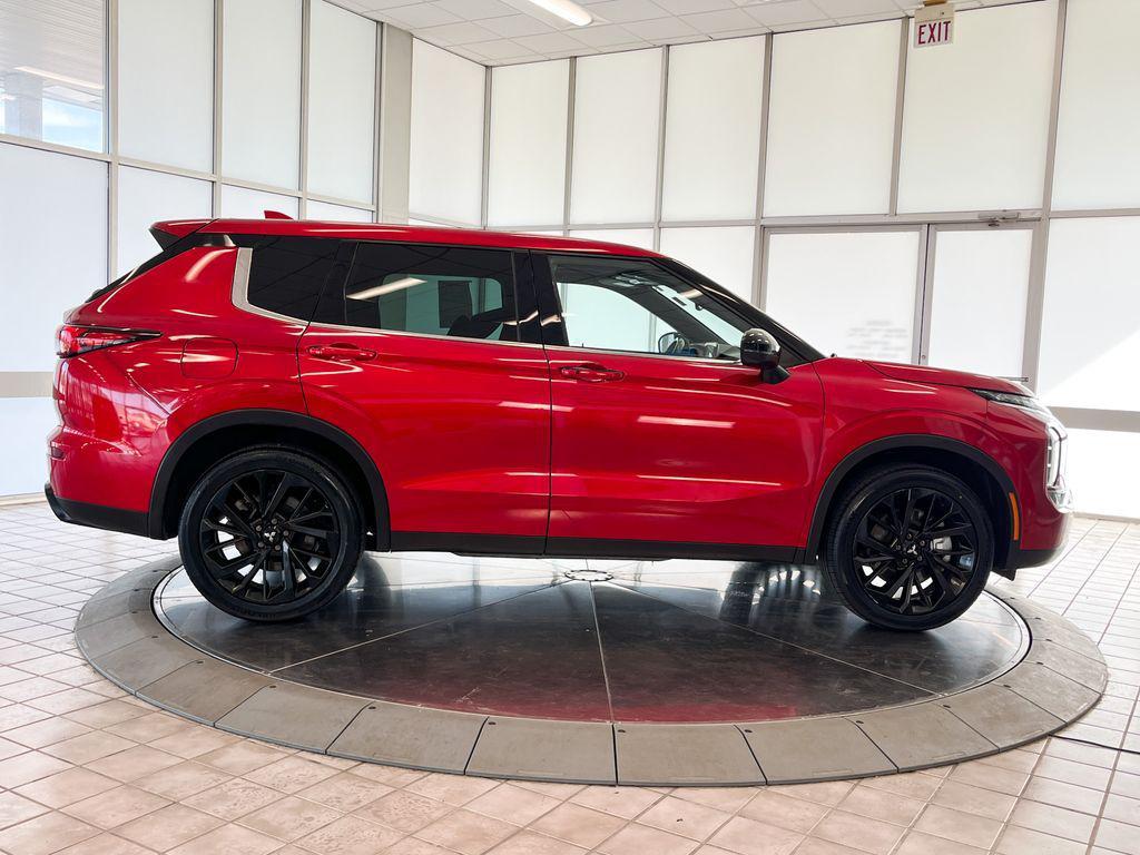used 2022 Mitsubishi Outlander car, priced at $20,580