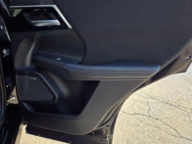 new 2025 Mitsubishi Outlander car, priced at $32,702