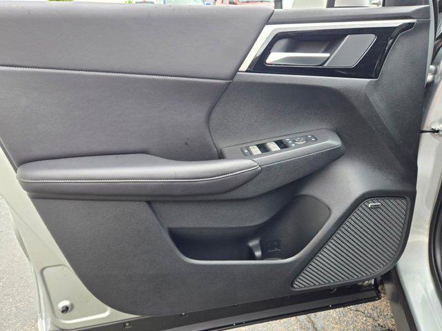 new 2025 Mitsubishi Outlander car, priced at $37,050