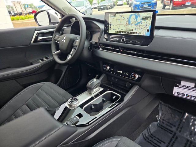 new 2025 Mitsubishi Outlander car, priced at $37,050