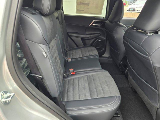 new 2025 Mitsubishi Outlander car, priced at $37,050