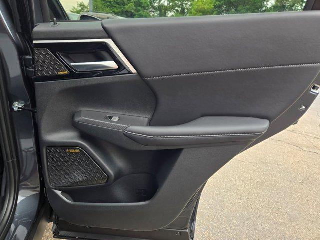 new 2025 Mitsubishi Outlander car, priced at $41,200