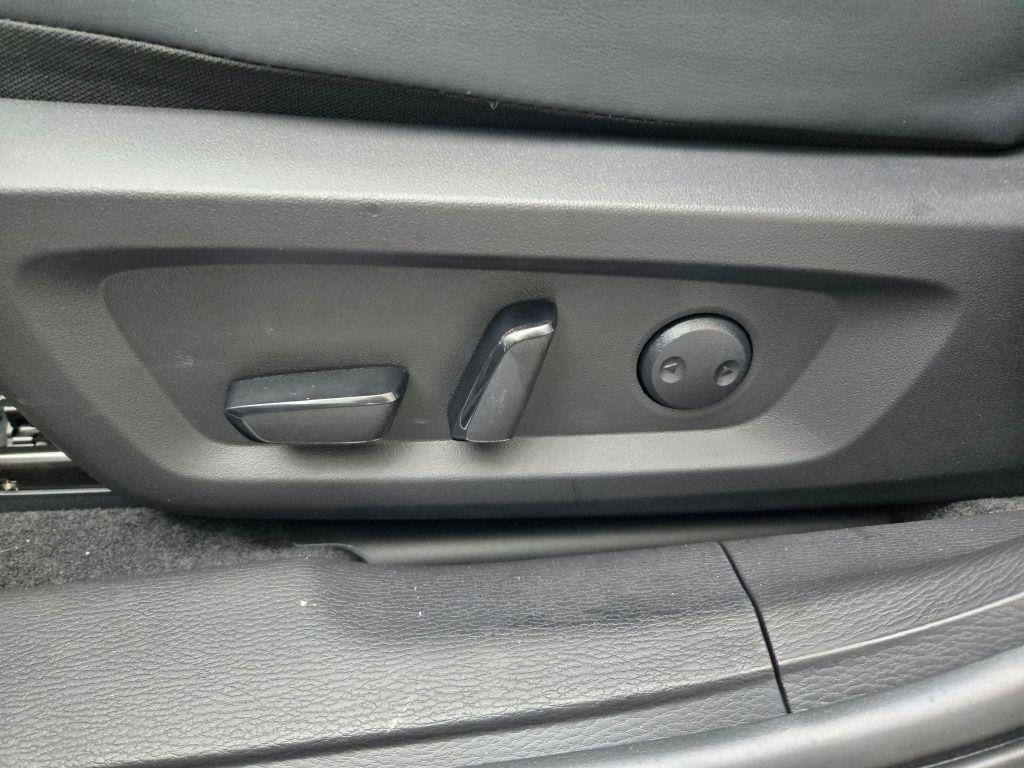 new 2025 Mitsubishi Outlander car, priced at $38,041