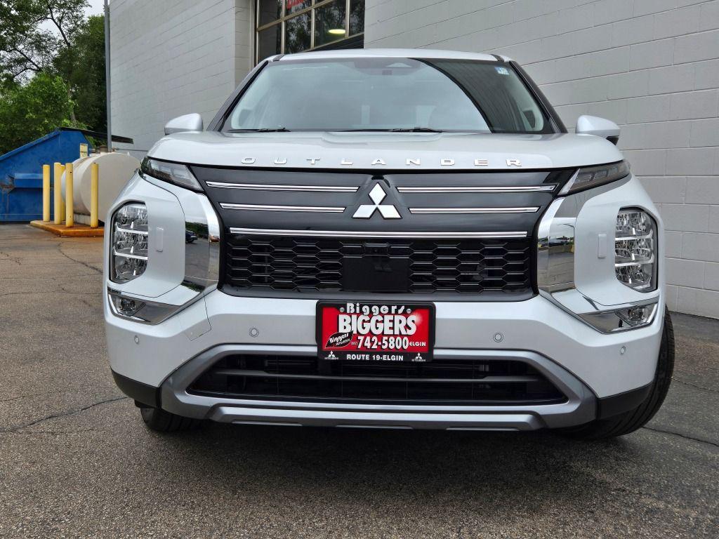 new 2025 Mitsubishi Outlander car, priced at $38,041
