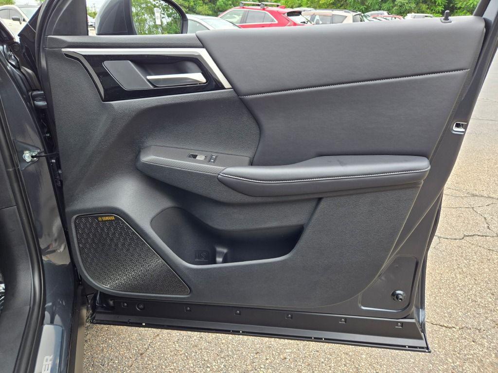 new 2025 Mitsubishi Outlander car, priced at $37,367