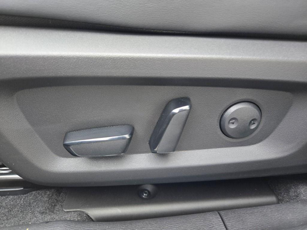 new 2025 Mitsubishi Outlander car, priced at $37,367