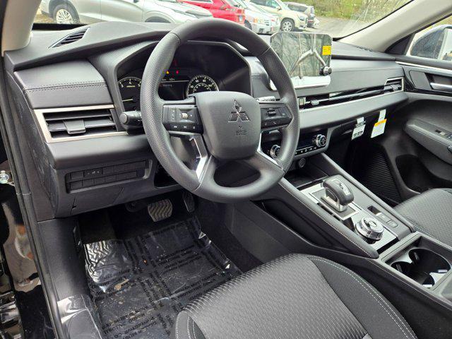 new 2024 Mitsubishi Outlander car, priced at $32,485