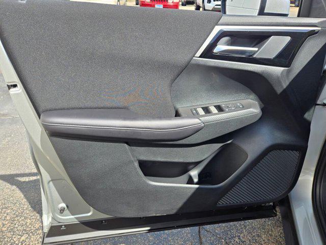 new 2025 Mitsubishi Outlander PHEV car, priced at $42,356