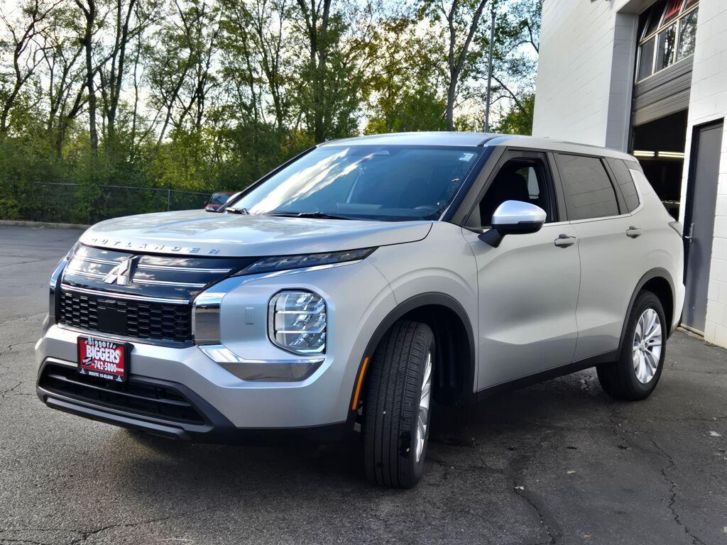 new 2025 Mitsubishi Outlander car, priced at $32,009