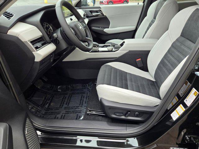 new 2025 Mitsubishi Outlander car, priced at $36,130