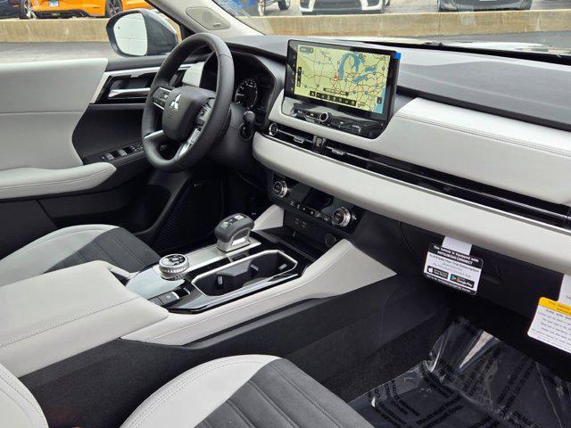 new 2025 Mitsubishi Outlander car, priced at $36,130