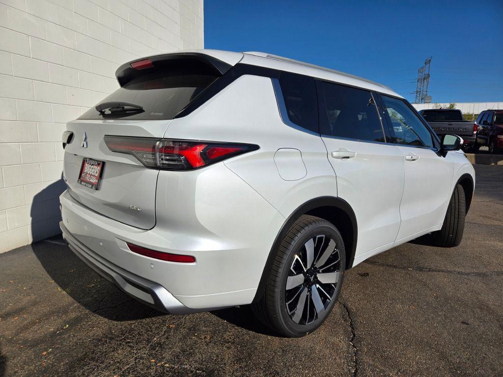 new 2025 Mitsubishi Outlander car, priced at $38,880