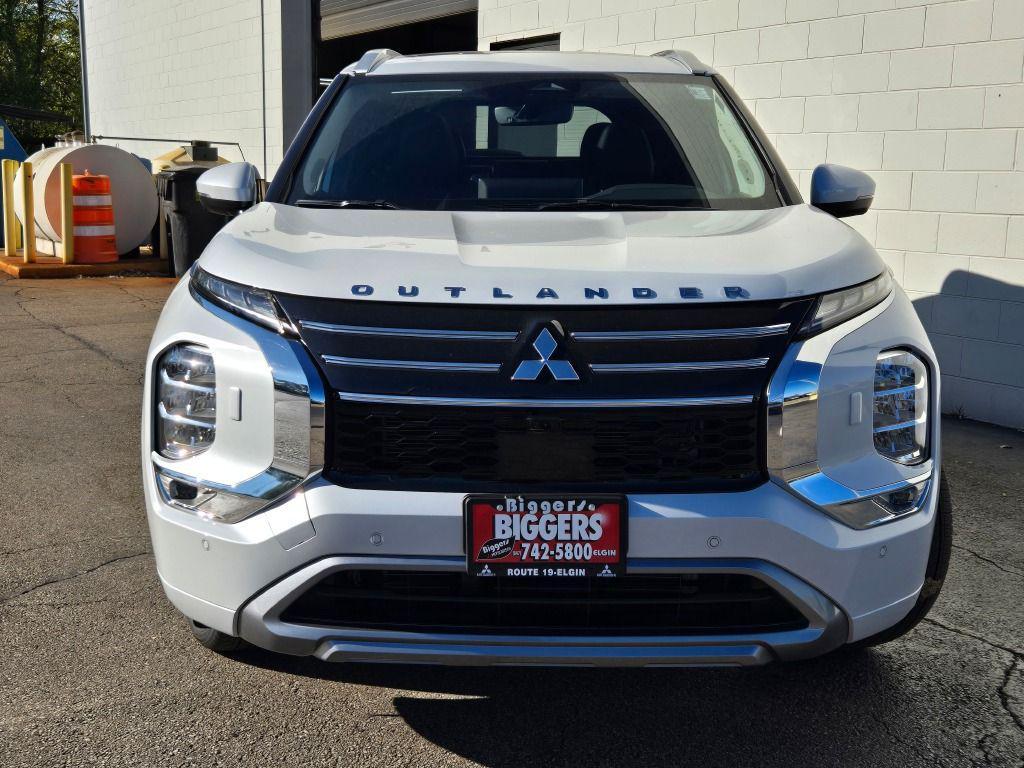 new 2025 Mitsubishi Outlander car, priced at $38,880