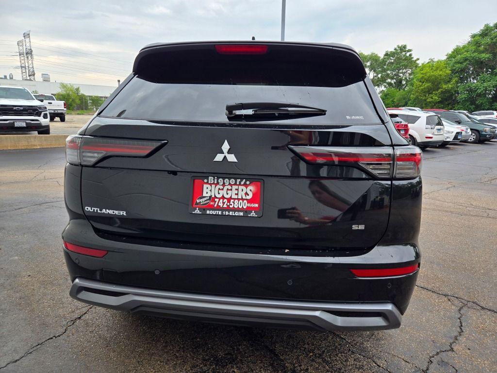 new 2025 Mitsubishi Outlander car, priced at $38,041