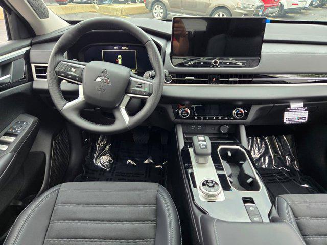 new 2025 Mitsubishi Outlander car, priced at $41,795