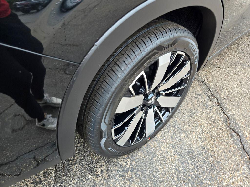 new 2025 Mitsubishi Outlander car, priced at $38,041