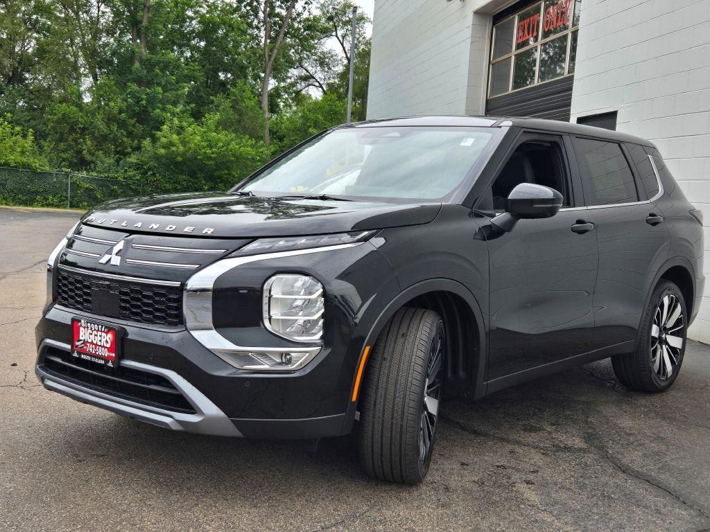 new 2025 Mitsubishi Outlander car, priced at $38,041