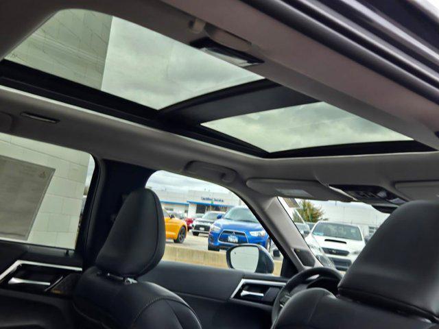 new 2025 Mitsubishi Outlander car, priced at $38,696