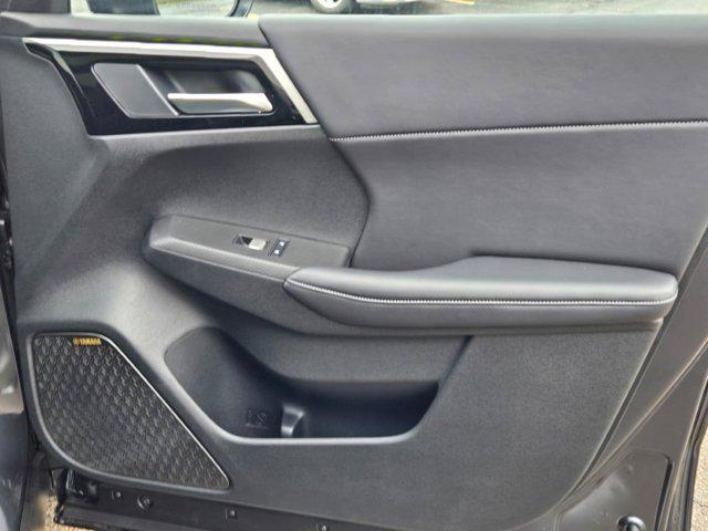 new 2025 Mitsubishi Outlander car, priced at $38,696