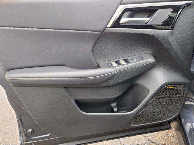 new 2025 Mitsubishi Outlander car, priced at $38,401